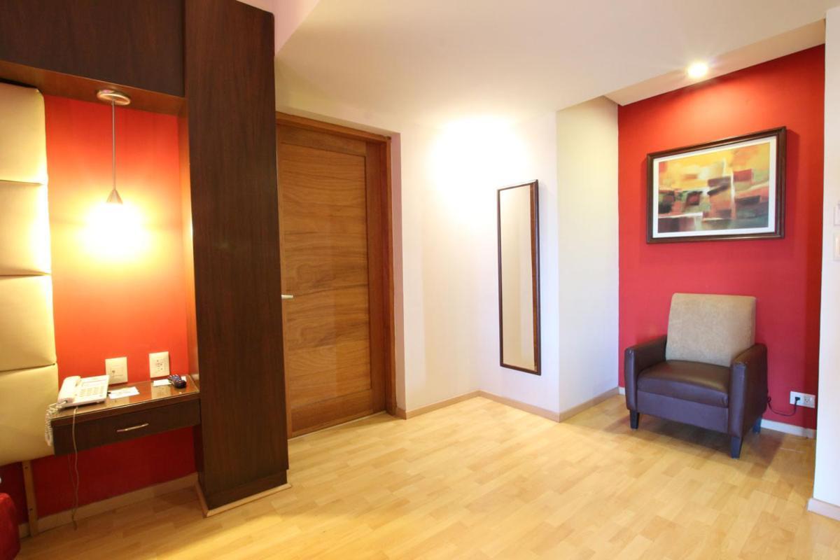Hotel Colon Plaza Business Class Nuevo Laredo Exterior photo